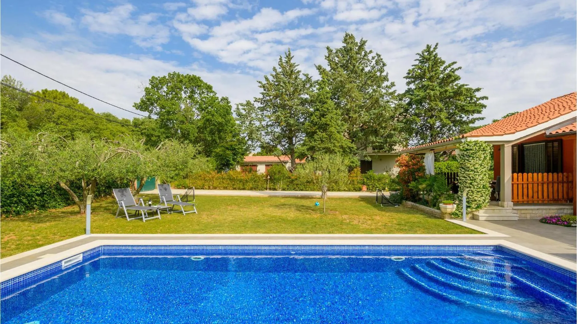 Lovely Home In Krnica With Outdoor Swimming Pool